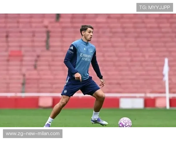 利物浦边路协防训练：边后卫与中卫的衔接更加默契