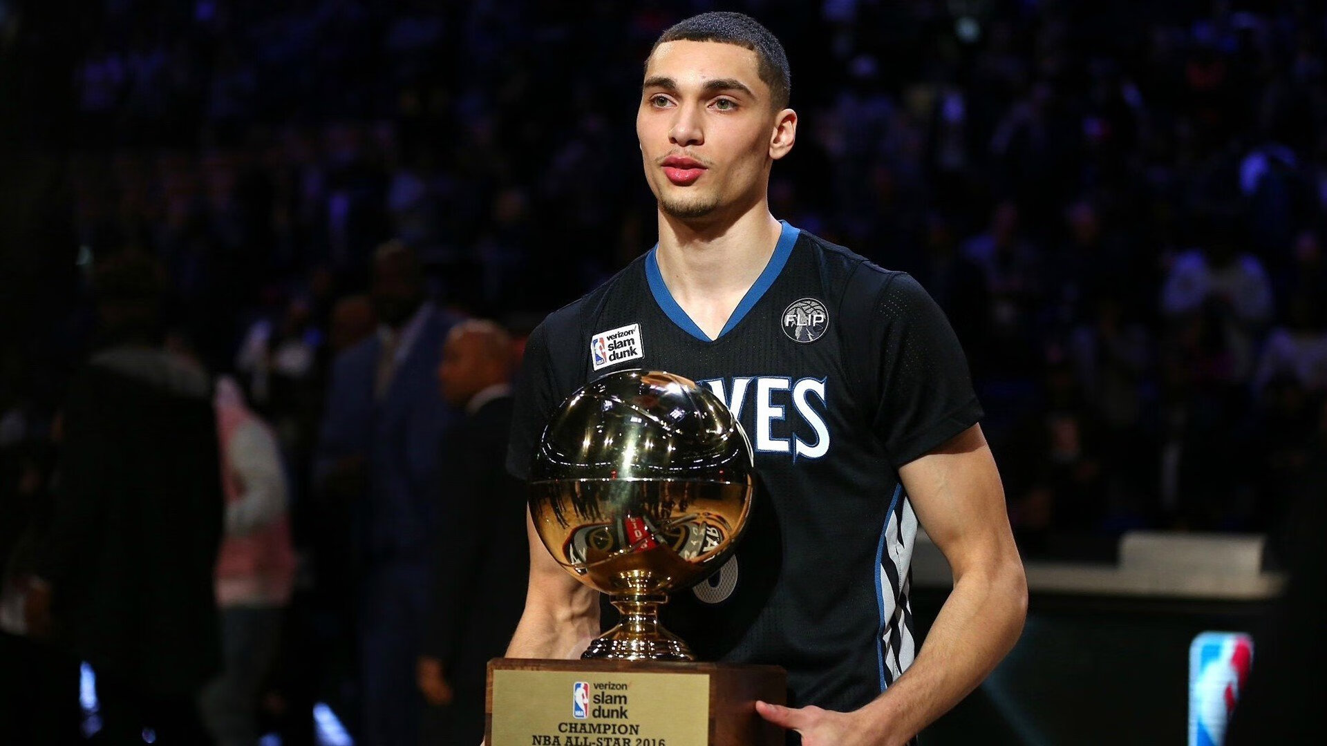 破纪录瞬间：年度极致精彩的比赛瞬间集锦，比赛精彩视频